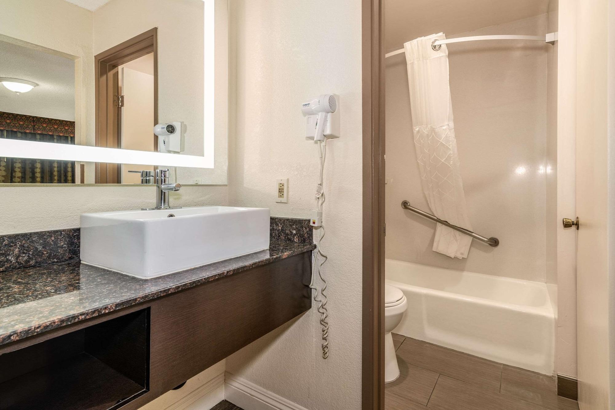Inn Rodeway On Historic Route 66